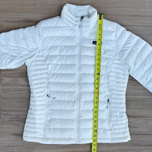 Patagonia Down Sweater Jacket Birch Winter White / Women LG / LIKE NEW! - Picture 6 of 14